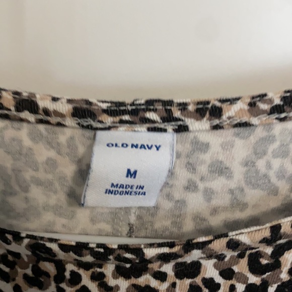 Leopard print long sleeve t-shirt dress - Picture 3 of 3